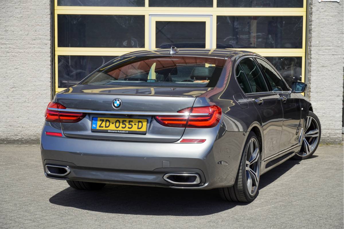 BMW 7 Serie BMW 7-serie 730d Automaat! M-Sport BJ2018 Lmv 20″ | Led V+A | Pdc | Adaptieve Luchtvering | Harman/Kardon | Keyless entry | Elek. achterklep | 360° Camera | Navi | Virtual cockpit | Head-up display | Elek. voorstoelen+Mem/Verwarmd | Lederen bekleding | Zwarte hemel
