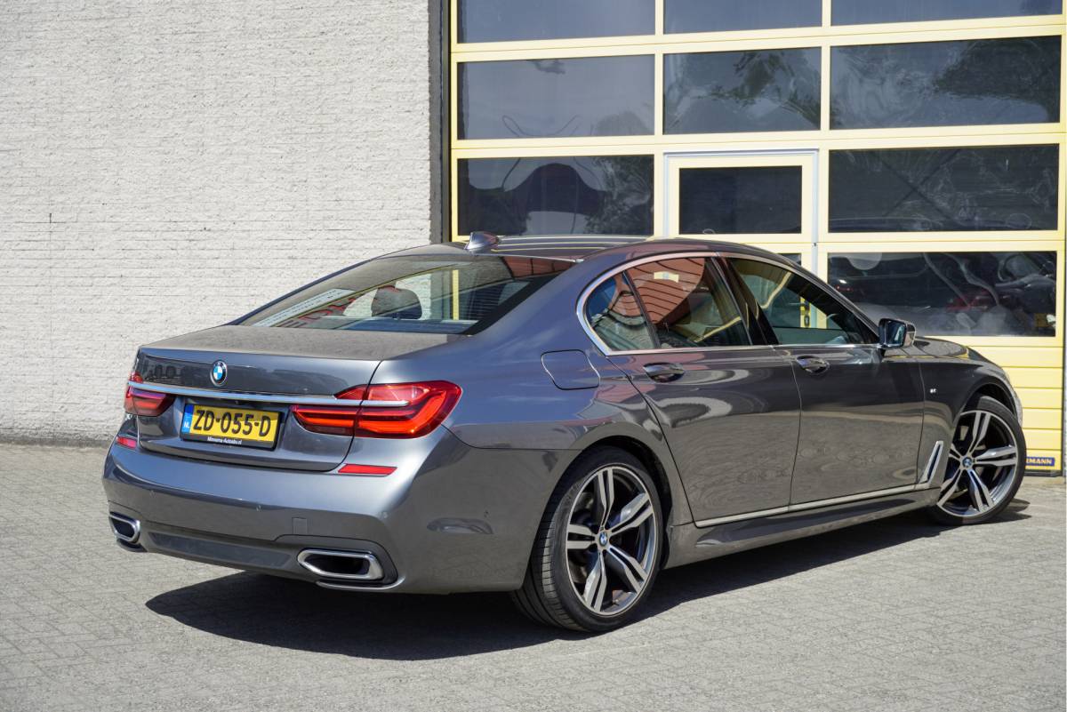 BMW 7 Serie BMW 7-serie 730d Automaat! M-Sport BJ2018 Lmv 20″ | Led V+A | Pdc | Adaptieve Luchtvering | Harman/Kardon | Keyless entry | Elek. achterklep | 360° Camera | Navi | Virtual cockpit | Head-up display | Elek. voorstoelen+Mem/Verwarmd | Lederen bekleding | Zwarte hemel