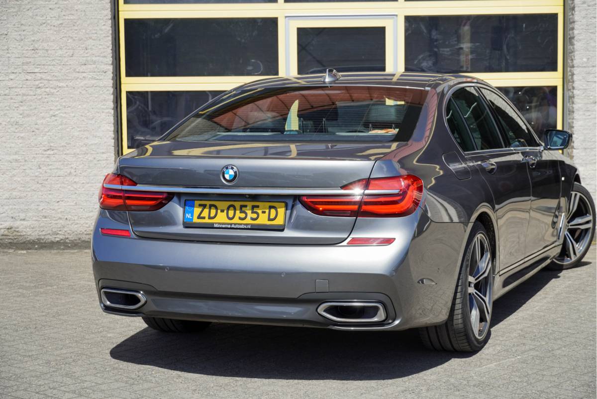 BMW 7 Serie BMW 7-serie 730d Automaat! M-Sport BJ2018 Lmv 20″ | Led V+A | Pdc | Adaptieve Luchtvering | Harman/Kardon | Keyless entry | Elek. achterklep | 360° Camera | Navi | Virtual cockpit | Head-up display | Elek. voorstoelen+Mem/Verwarmd | Lederen bekleding | Zwarte hemel