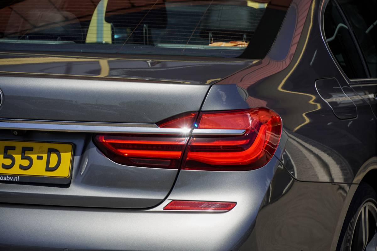BMW 7 Serie BMW 7-serie 730d Automaat! M-Sport BJ2018 Lmv 20″ | Led V+A | Pdc | Adaptieve Luchtvering | Harman/Kardon | Keyless entry | Elek. achterklep | 360° Camera | Navi | Virtual cockpit | Head-up display | Elek. voorstoelen+Mem/Verwarmd | Lederen bekleding | Zwarte hemel