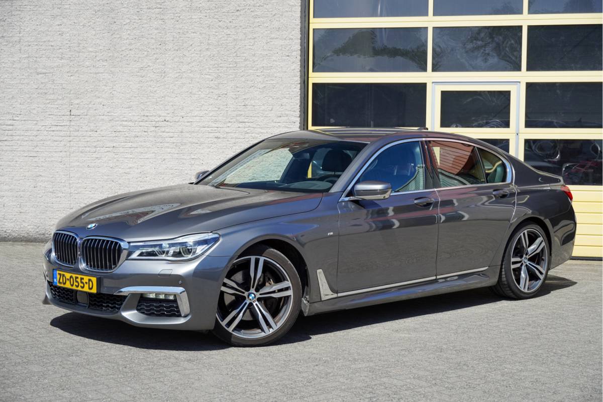 BMW 7 Serie BMW 7-serie 730d Automaat! M-Sport BJ2018 Lmv 20″ | Led V+A | Pdc | Adaptieve Luchtvering | Harman/Kardon | Keyless entry | Elek. achterklep | 360° Camera | Navi | Virtual cockpit | Head-up display | Elek. voorstoelen+Mem/Verwarmd | Lederen bekleding | Zwarte hemel