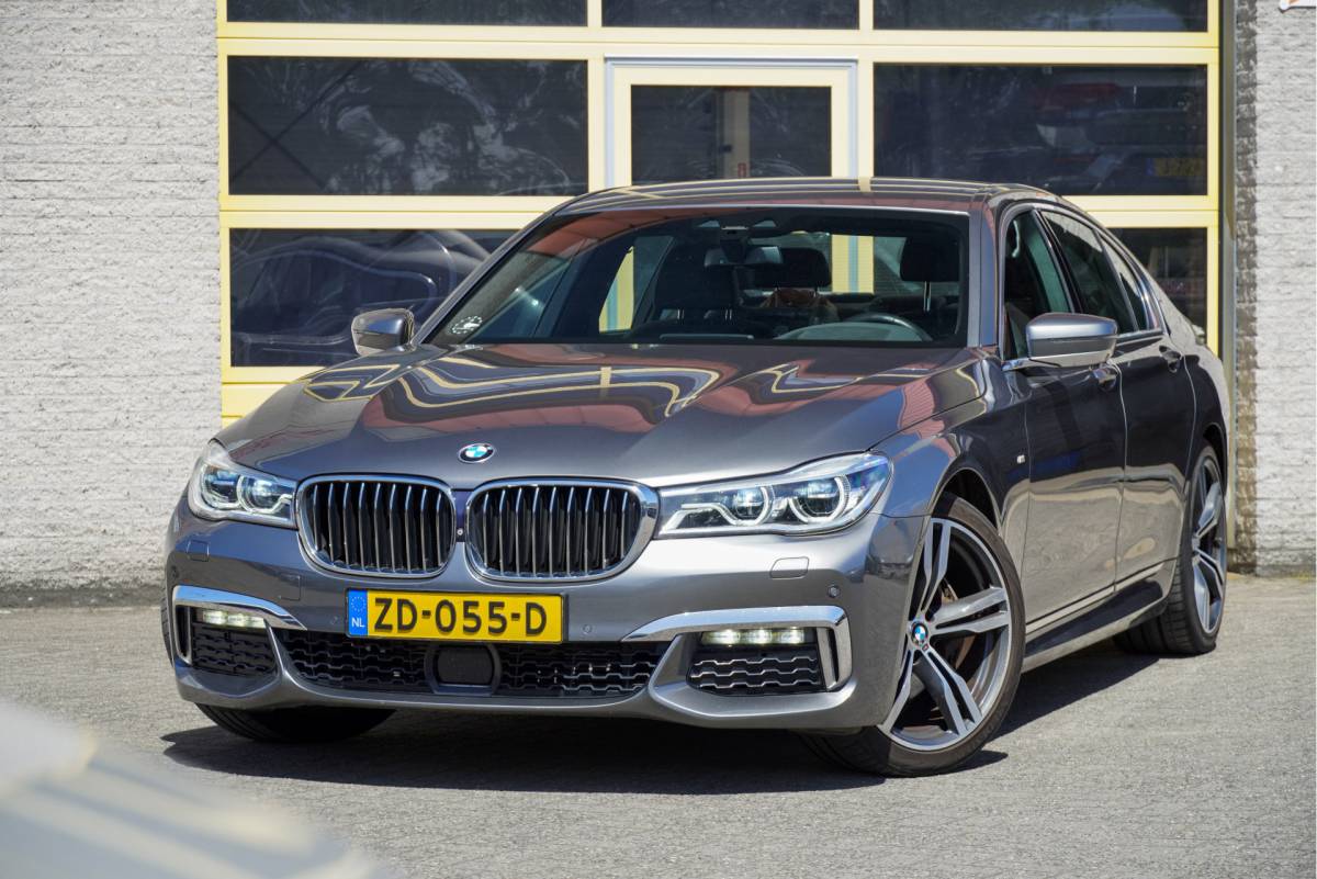 BMW 7 Serie BMW 7-serie 730d Automaat! M-Sport BJ2018 Lmv 20″ | Led V+A | Pdc | Adaptieve Luchtvering | Harman/Kardon | Keyless entry | Elek. achterklep | 360° Camera | Navi | Virtual cockpit | Head-up display | Elek. voorstoelen+Mem/Verwarmd | Lederen bekleding | Zwarte hemel