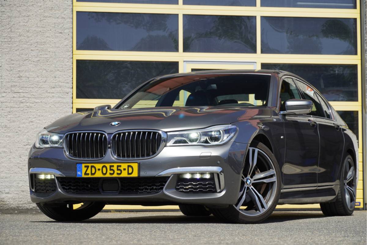 BMW 7 Serie BMW 7-serie 730d Automaat! M-Sport BJ2018 Lmv 20″ | Led V+A | Pdc | Adaptieve Luchtvering | Harman/Kardon | Keyless entry | Elek. achterklep | 360° Camera | Navi | Virtual cockpit | Head-up display | Elek. voorstoelen+Mem/Verwarmd | Lederen bekleding | Zwarte hemel