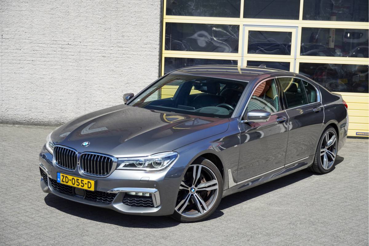 BMW 7 Serie BMW 7-serie 730d Automaat! M-Sport BJ2018 Lmv 20″ | Led V+A | Pdc | Adaptieve Luchtvering | Harman/Kardon | Keyless entry | Elek. achterklep | 360° Camera | Navi | Virtual cockpit | Head-up display | Elek. voorstoelen+Mem/Verwarmd | Lederen bekleding | Zwarte hemel
