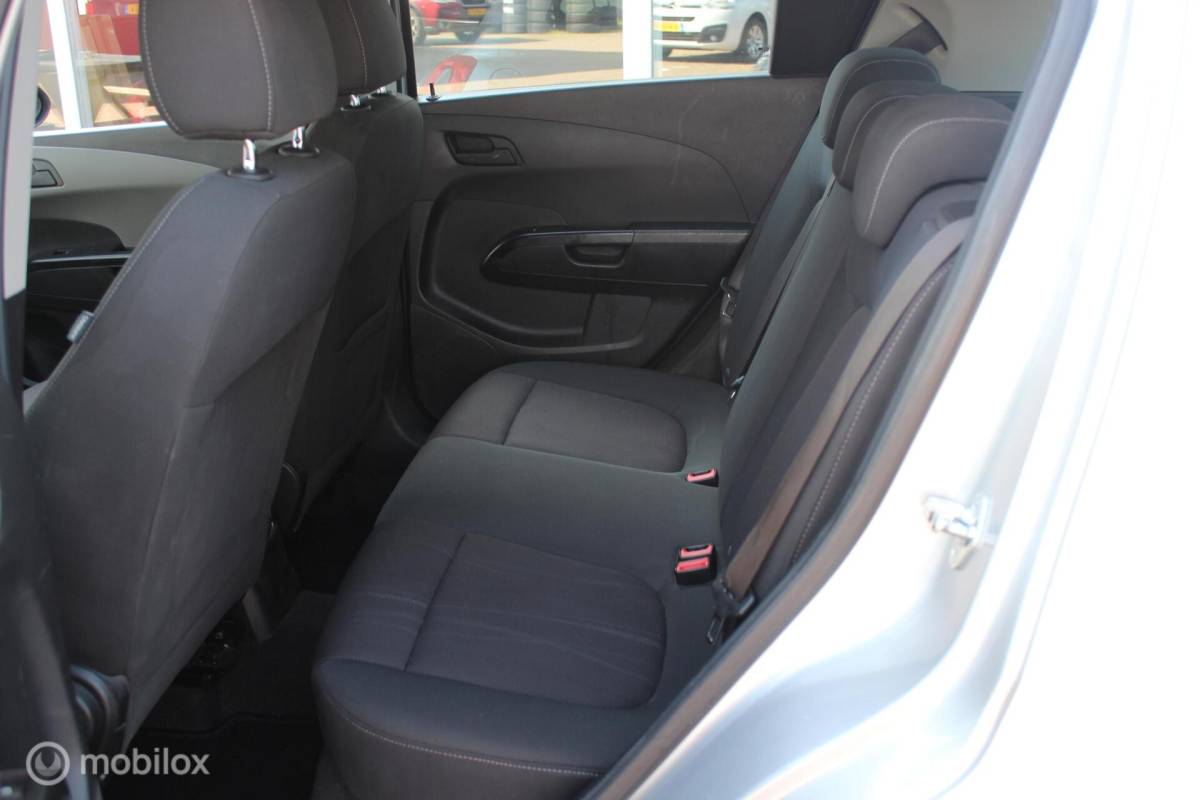 Chevrolet Aveo Chevrolet Aveo 1.4 LT Airco/Cruise/Trekhaak/LM-Velgen/NAP/CPV