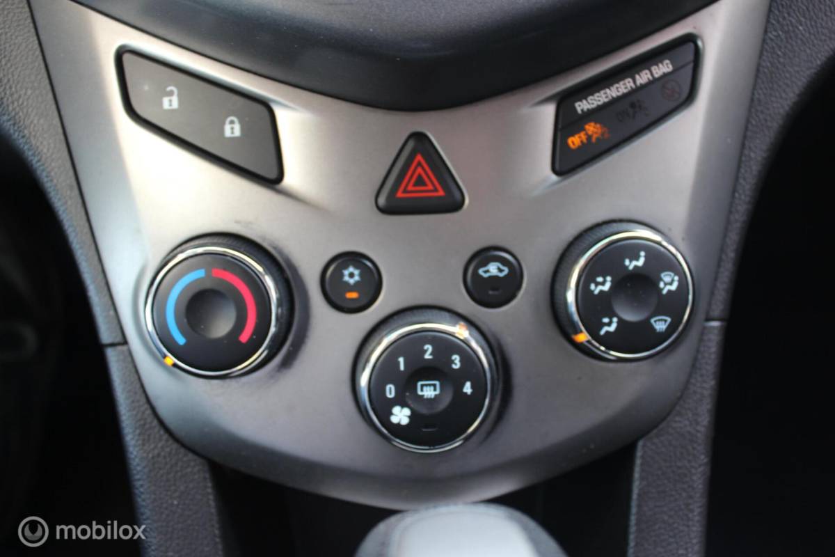 Chevrolet Aveo Chevrolet Aveo 1.4 LT Airco/Cruise/Trekhaak/LM-Velgen/NAP/CPV