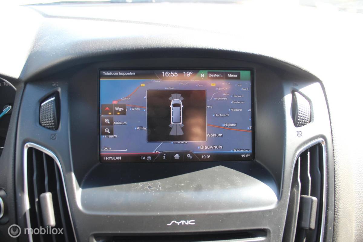 Ford Focus Ford Focus Wagon 1.5 TDCI Titanium Clima/Cruise/Navi/Trekhaak