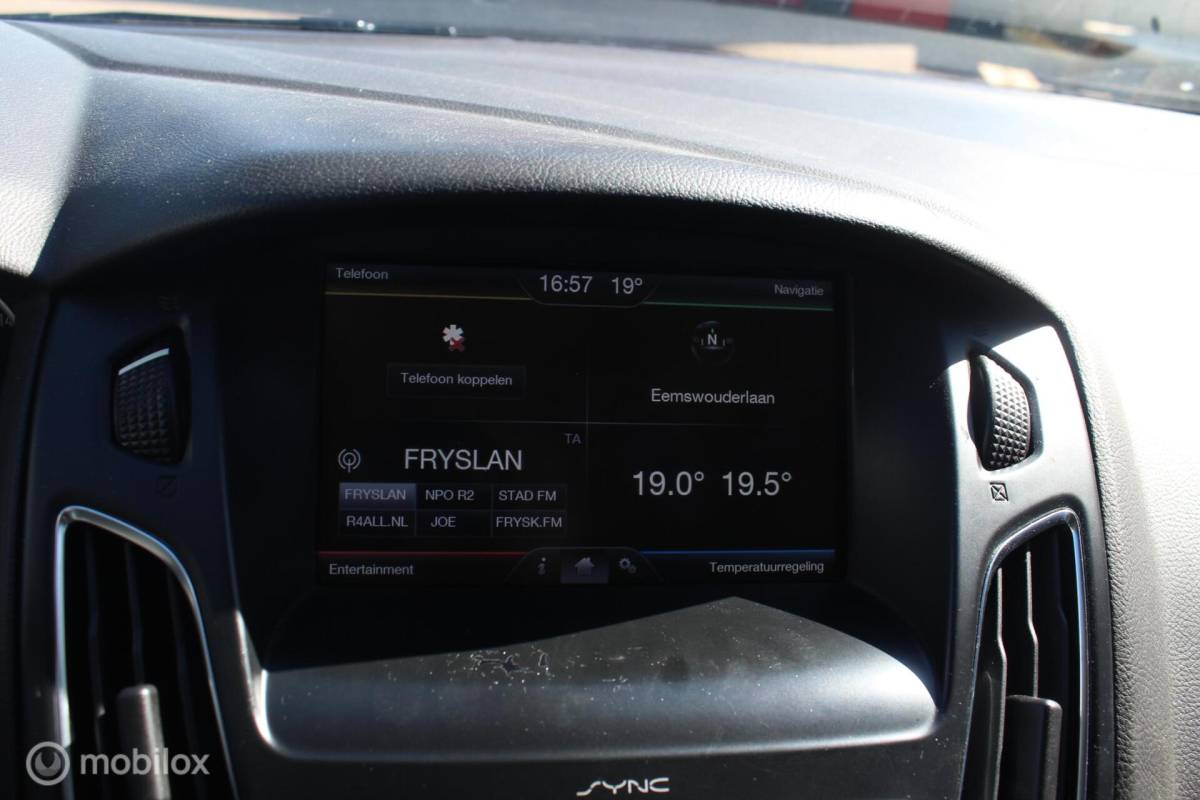 Ford Focus Ford Focus Wagon 1.5 TDCI Titanium Clima/Cruise/Navi/Trekhaak