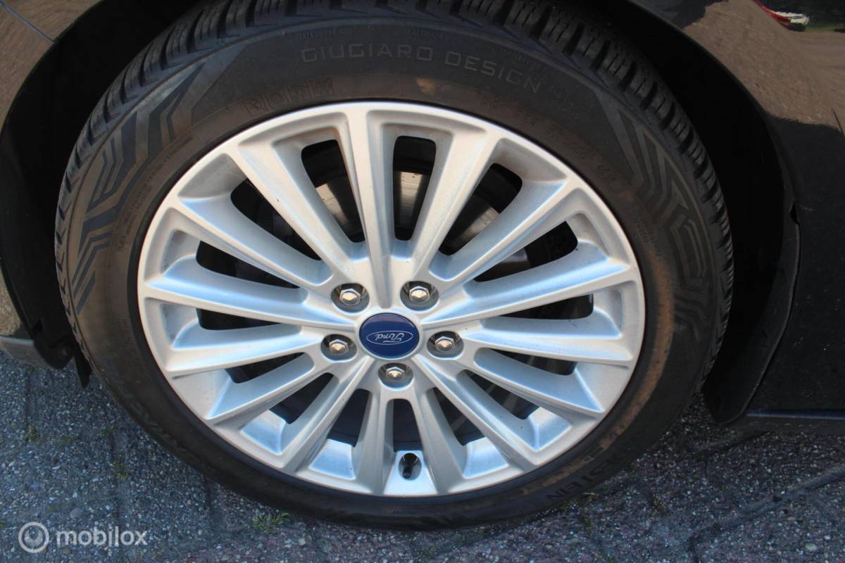 Ford Focus Ford Focus Wagon 1.5 TDCI Titanium Clima/Cruise/Navi/Trekhaak