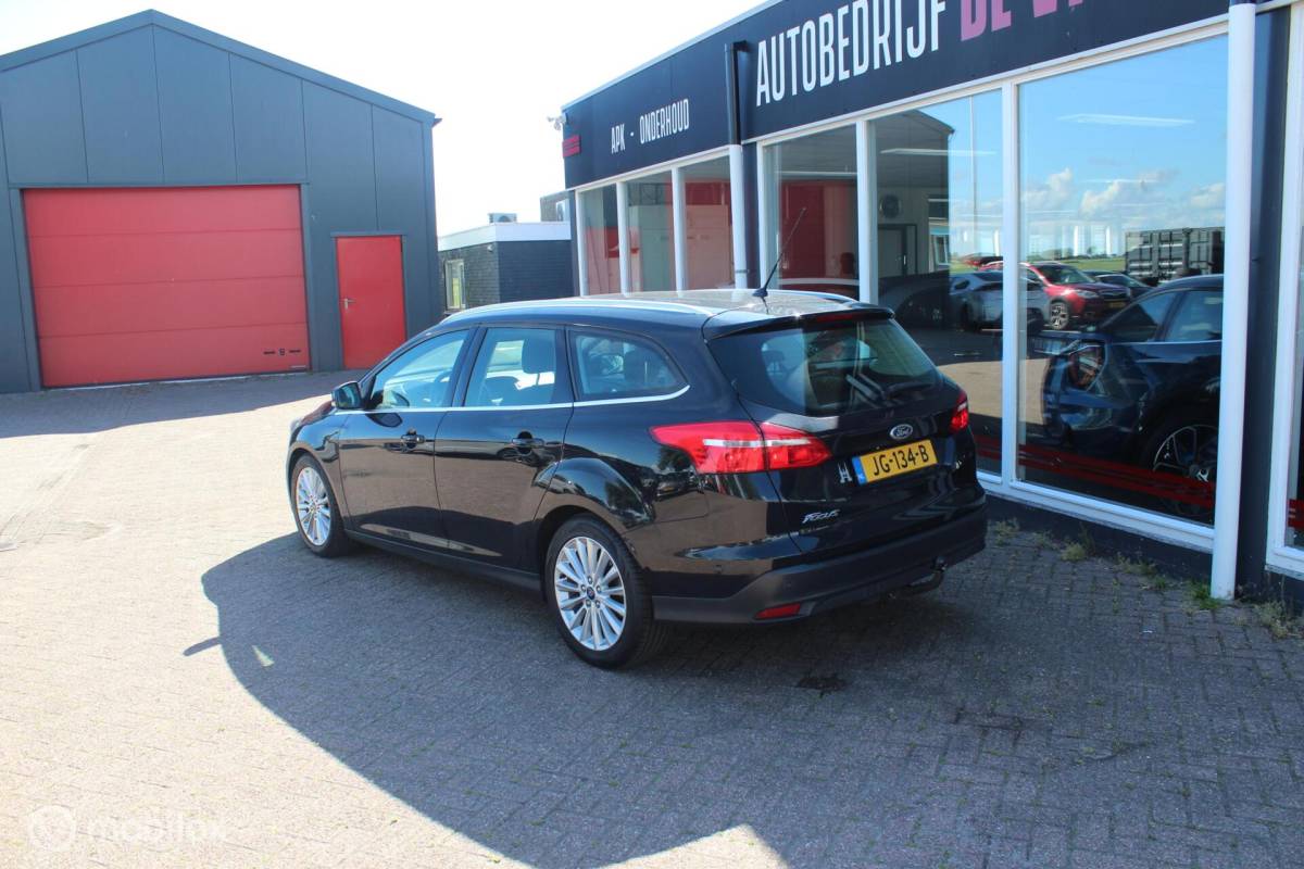 Ford Focus Ford Focus Wagon 1.5 TDCI Titanium Clima/Cruise/Navi/Trekhaak