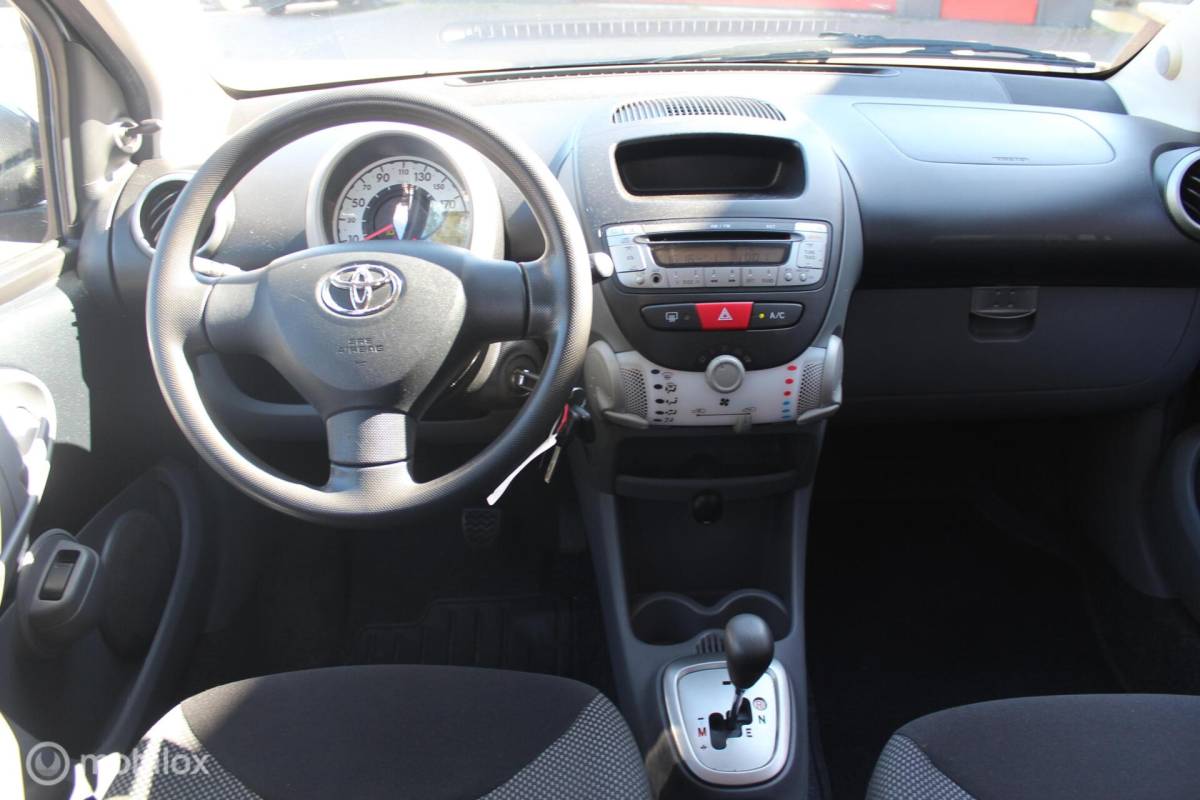 Toyota Aygo Toyota Aygo 1.0-12V Aspiration Green Airco/5deurs/NAP/Elektr-Pakket