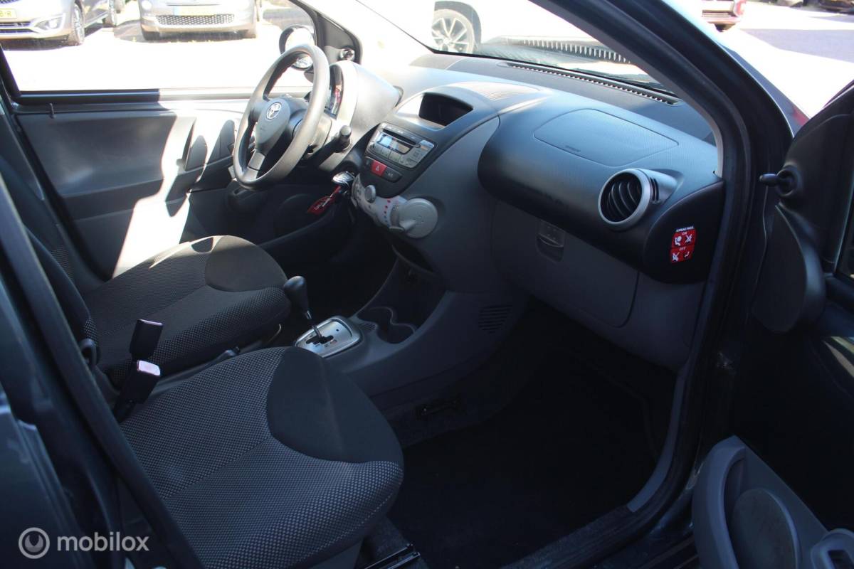 Toyota Aygo Toyota Aygo 1.0-12V Aspiration Green Airco/5deurs/NAP/Elektr-Pakket