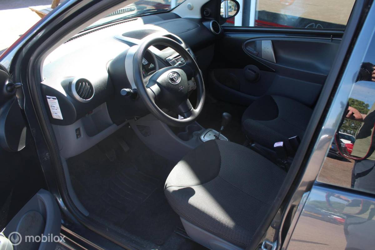 Toyota Aygo Toyota Aygo 1.0-12V Aspiration Green Airco/5deurs/NAP/Elektr-Pakket