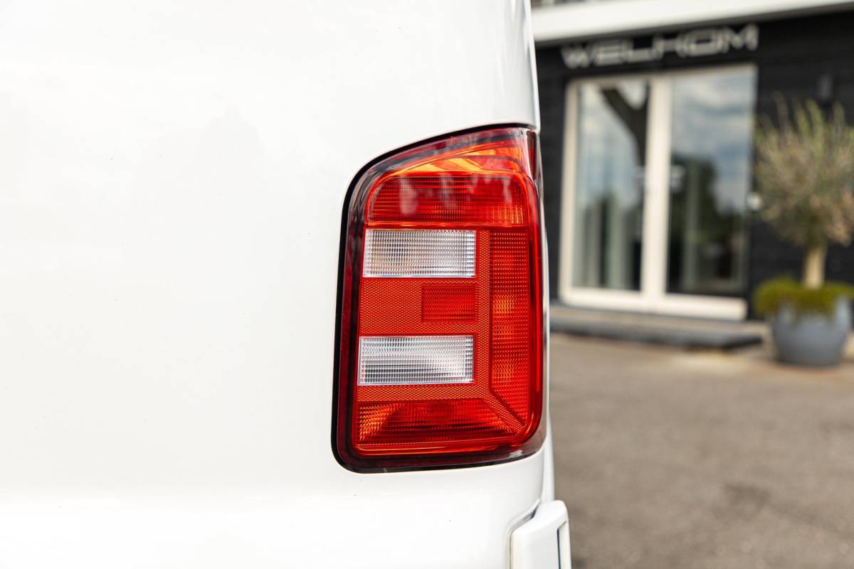 Volkswagen Transporter Volkswagen Transporter 2.0 TDI L2H1 Comfortline Volledig ingericht I NAP I Camera I