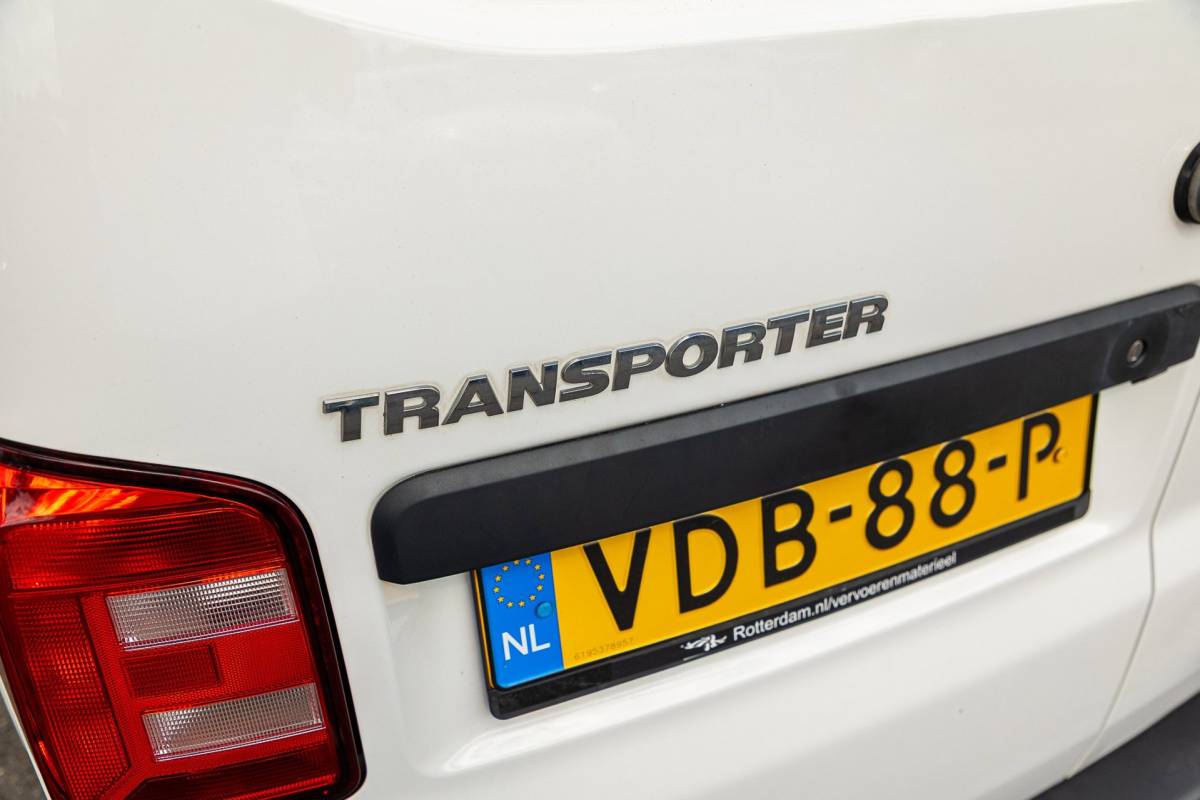 Volkswagen Transporter Volkswagen Transporter 2.0 TDI L2H1 Comfortline Volledig ingericht I NAP I Camera I