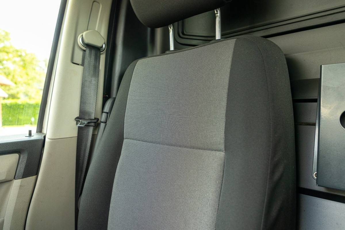Volkswagen Transporter Volkswagen Transporter 2.0 TDI L2H1 Comfortline Volledig ingericht I NAP I Camera I