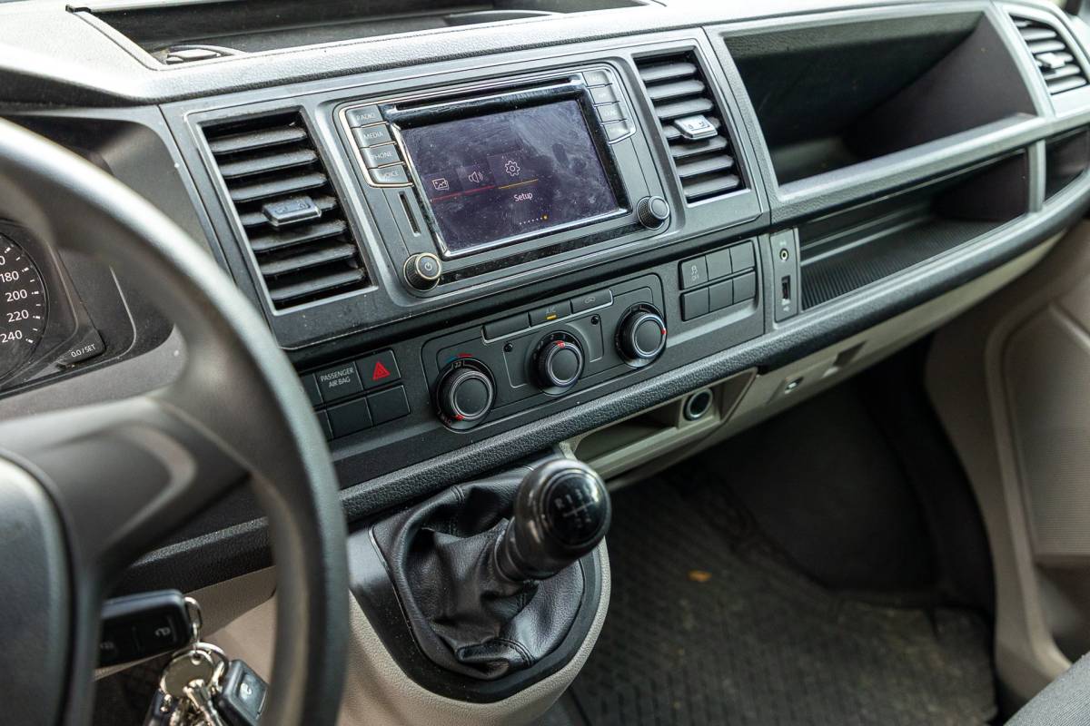 Volkswagen Transporter Volkswagen Transporter 2.0 TDI L2H1 Comfortline Volledig ingericht I NAP I Camera I