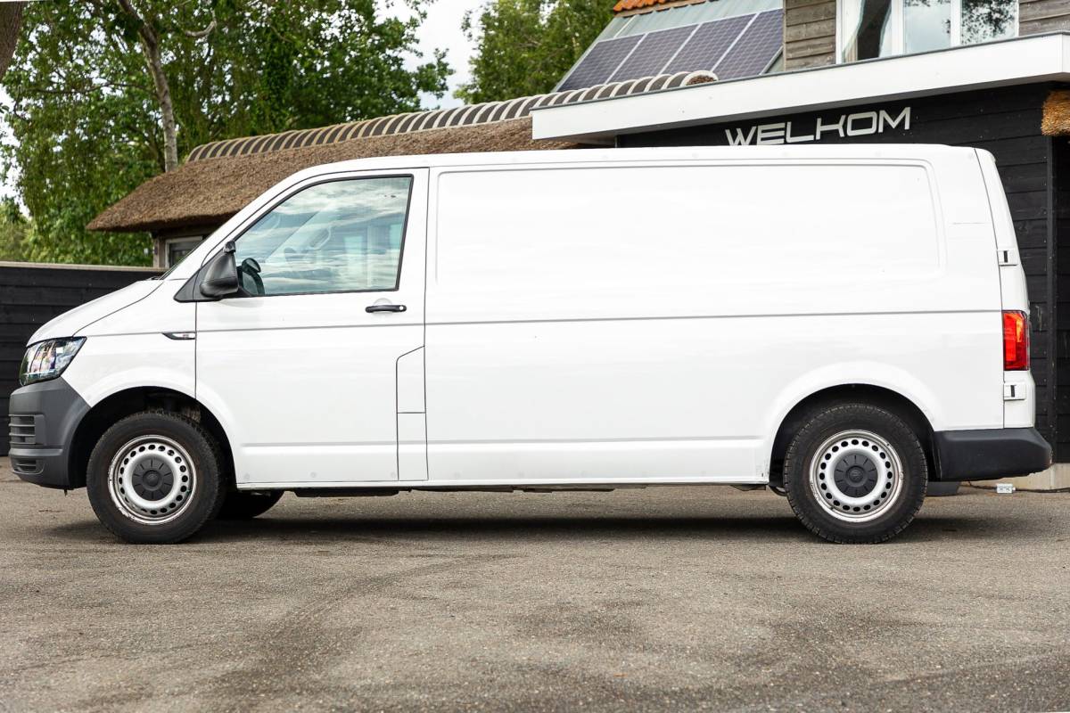 Volkswagen Transporter Volkswagen Transporter 2.0 TDI L2H1 Comfortline Volledig ingericht I NAP I Camera I