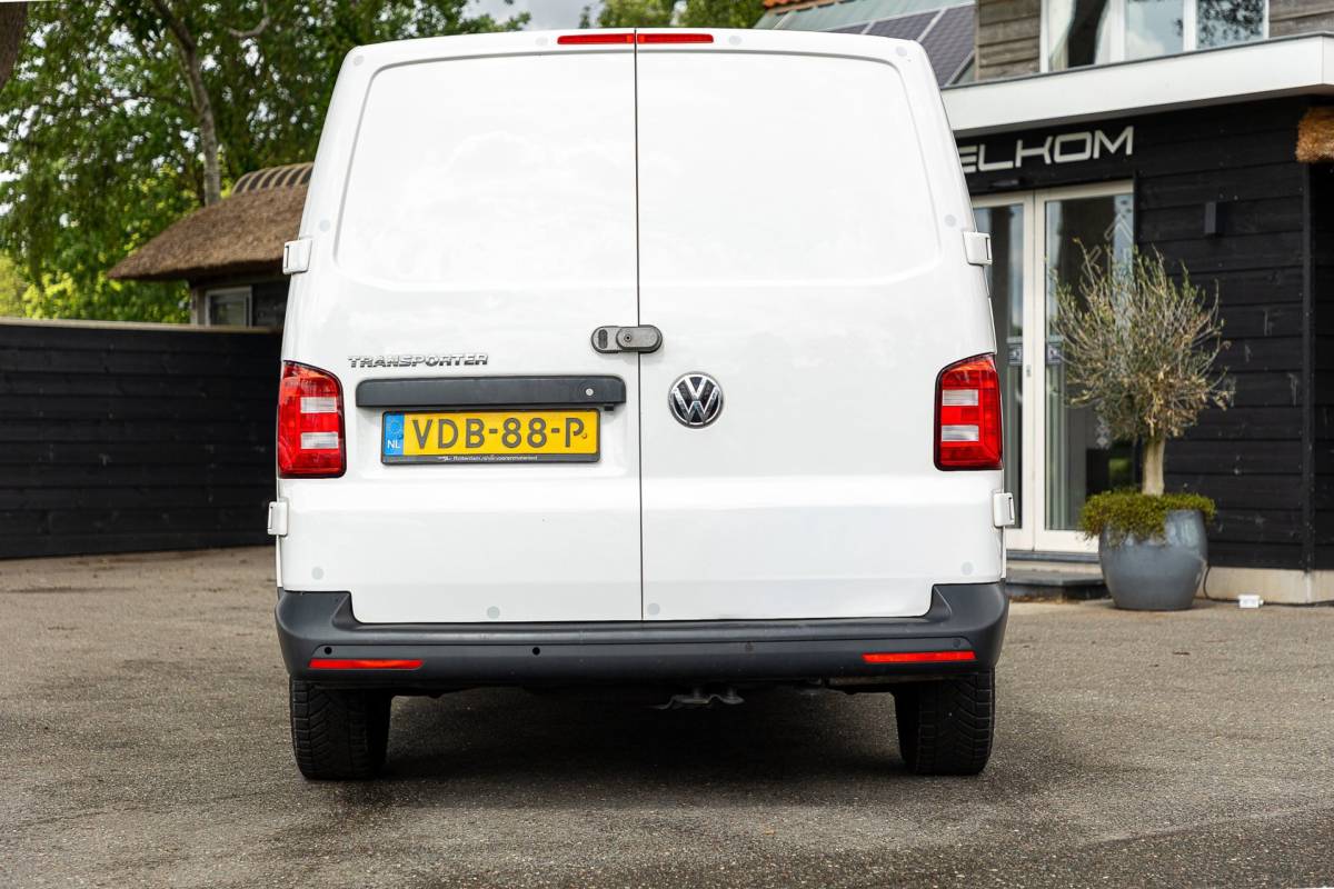 Volkswagen Transporter Volkswagen Transporter 2.0 TDI L2H1 Comfortline Volledig ingericht I NAP I Camera I