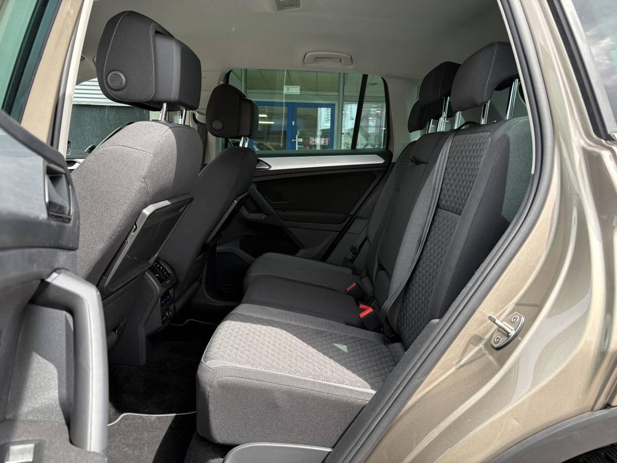 Volkswagen Tiguan Volkswagen Tiguan 1.4 TSI Comfortline 125pk | Wegklapbare Trekhaak | Adaptive Cruise | Navi | Carplay |