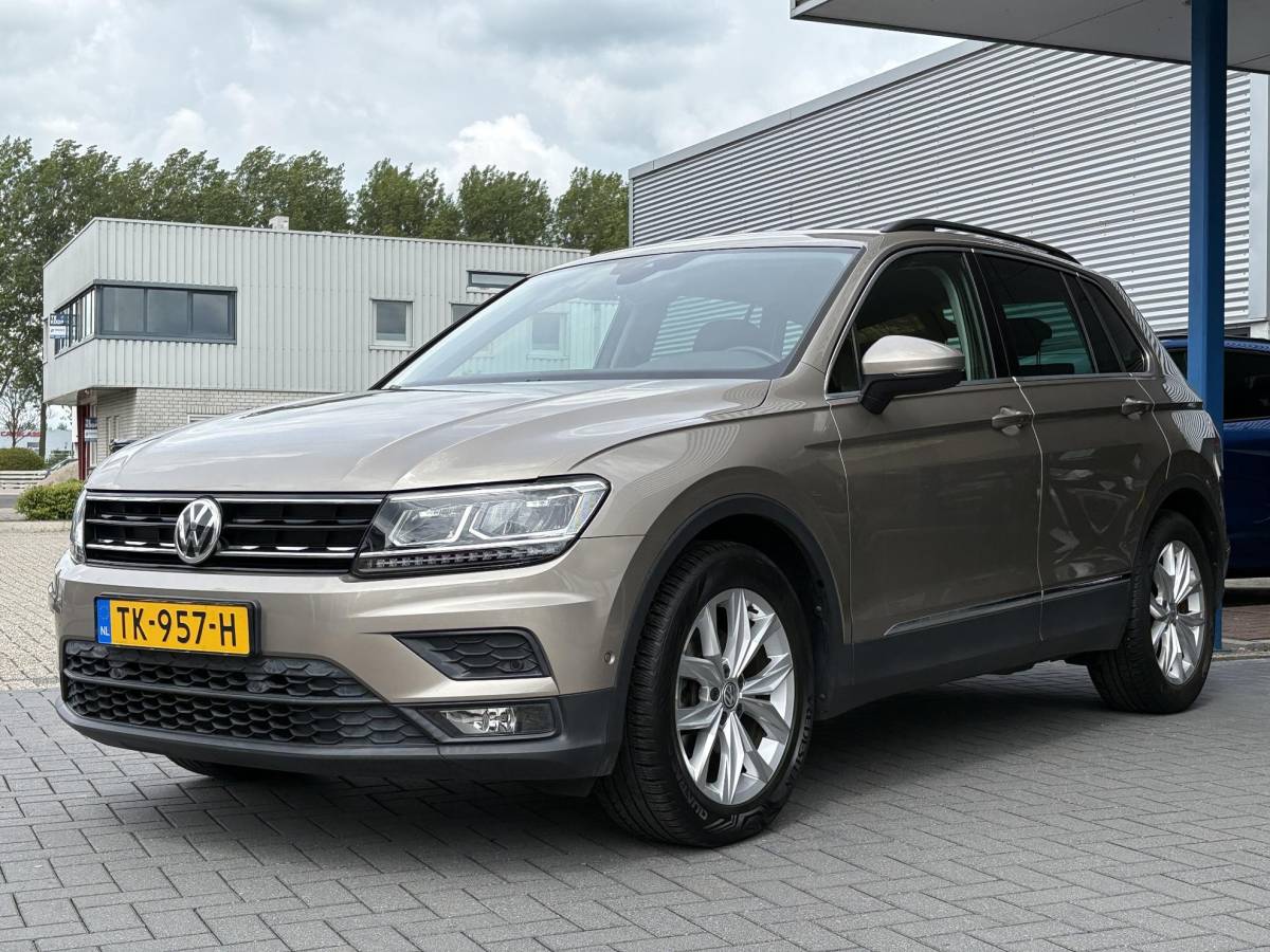 Volkswagen Tiguan Volkswagen Tiguan 1.4 TSI Comfortline 125pk | Wegklapbare Trekhaak | Adaptive Cruise | Navi | Carplay |