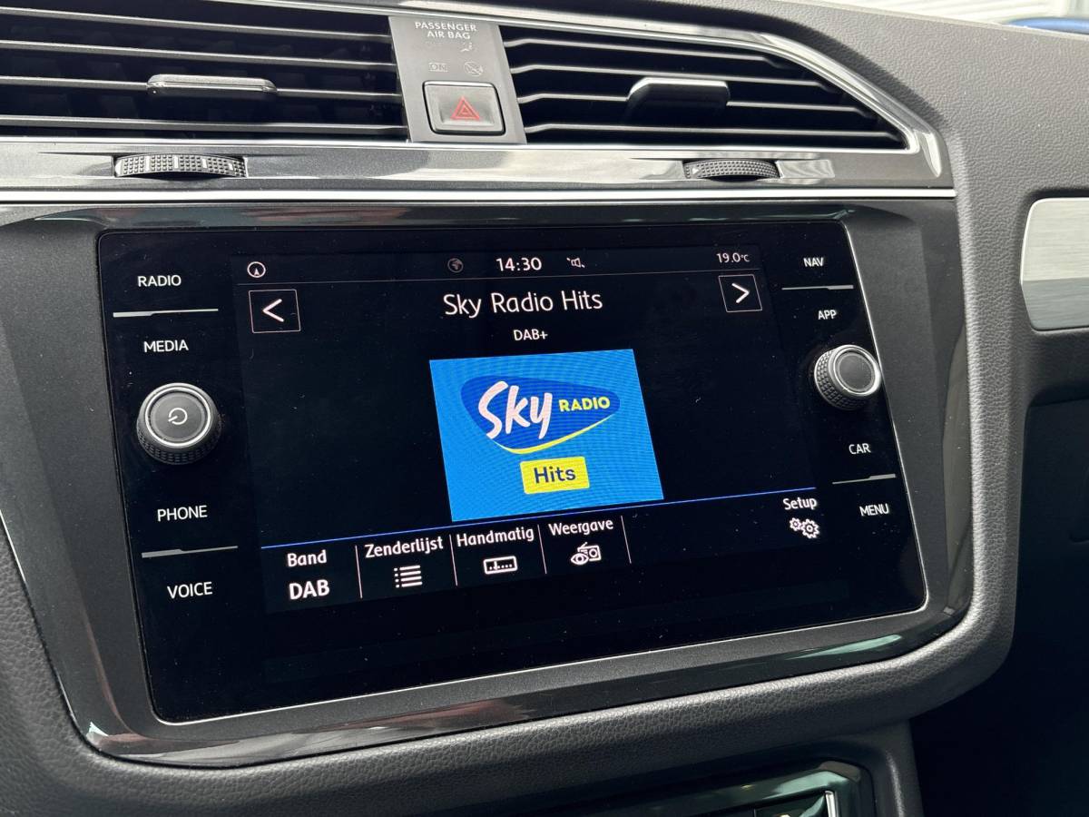 Volkswagen Tiguan Volkswagen Tiguan 1.4 TSI Comfortline 125pk | Wegklapbare Trekhaak | Adaptive Cruise | Navi | Carplay |