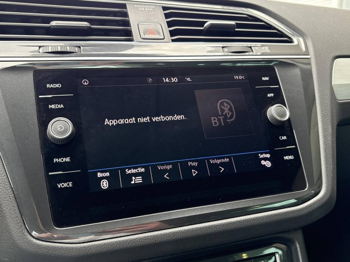 Volkswagen Tiguan Volkswagen Tiguan 1.4 TSI Comfortline 125pk | Wegklapbare Trekhaak | Adaptive Cruise | Navi | Carplay |