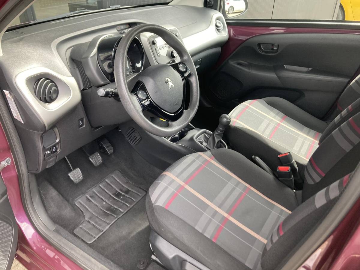Peugeot 108 Peugeot 108 1.0 e-VTi Active | Airco | Zuinig | Bluetooth | Centrale deurvergrendeling | USB | 5 Deuren | Metallic lak