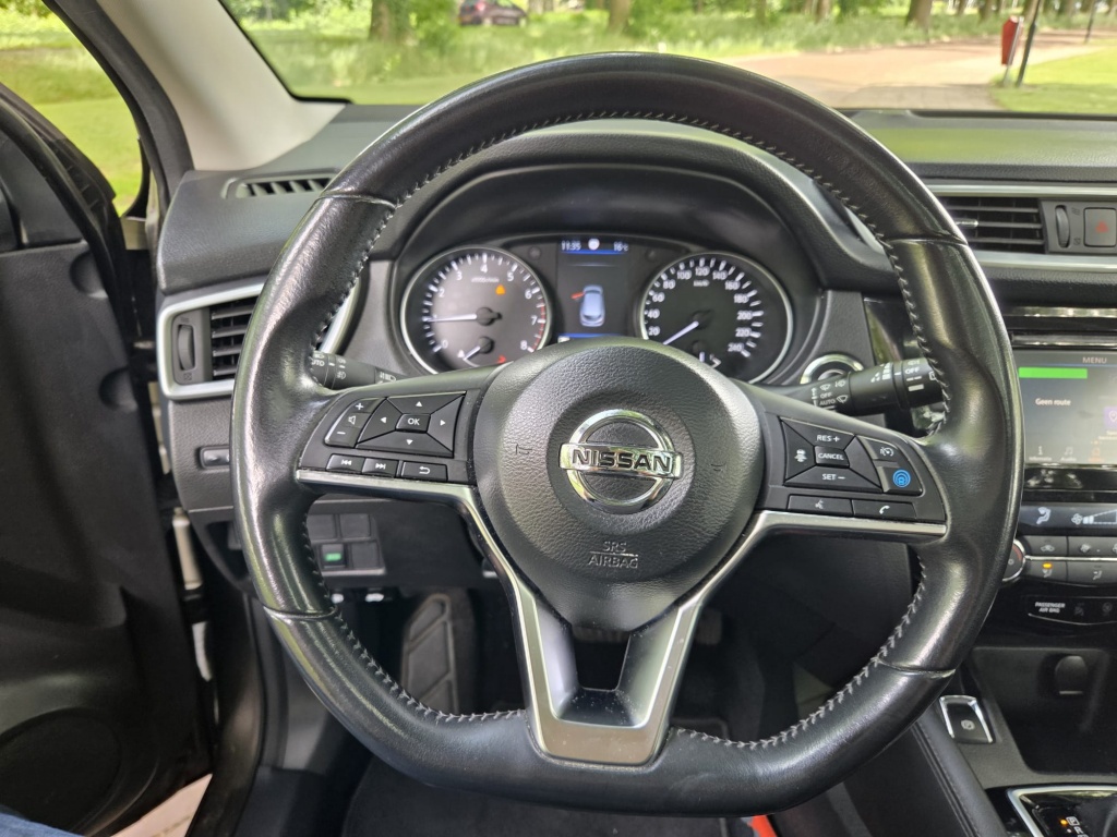Nissan QASHQAI Nissan Qashqai 1.3 DIG-T Tekna