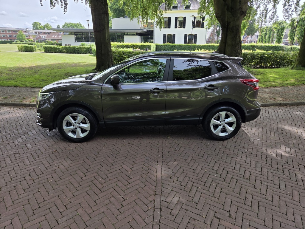Nissan QASHQAI Nissan Qashqai 1.3 DIG-T Tekna