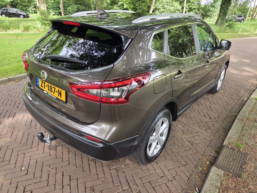 Nissan QASHQAI Nissan Qashqai 1.3 DIG-T Tekna