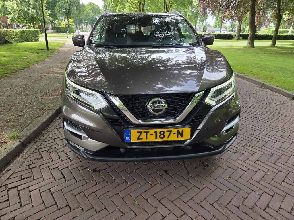 Nissan QASHQAI Nissan Qashqai 1.3 DIG-T Tekna