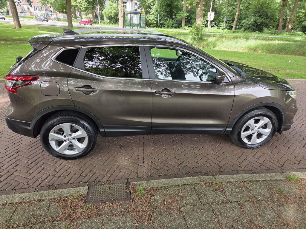 Nissan QASHQAI Nissan Qashqai 1.3 DIG-T Tekna