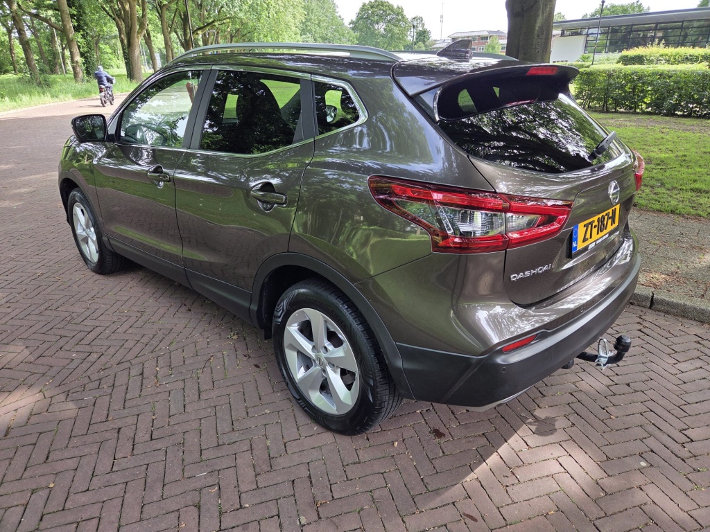 Nissan QASHQAI Nissan Qashqai 1.3 DIG-T Tekna