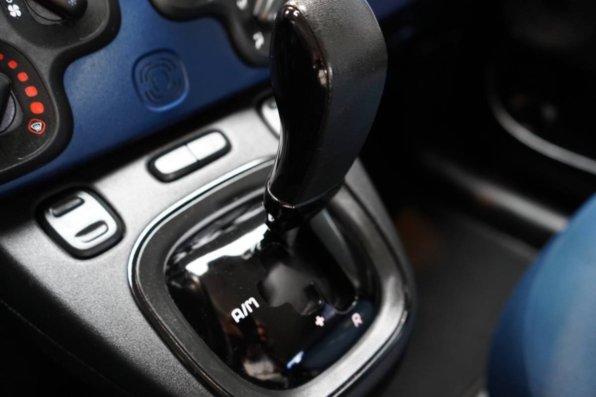 Fiat Panda Fiat Panda 0.9 TwinAir Lounge | AUTOMAAT | AIRCO | PDC | ELEK.RAMEN | NAP | APK.