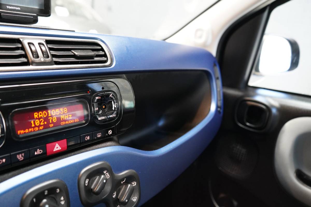 Fiat Panda Fiat Panda 0.9 TwinAir Lounge | AUTOMAAT | AIRCO | PDC | ELEK.RAMEN | NAP | APK.
