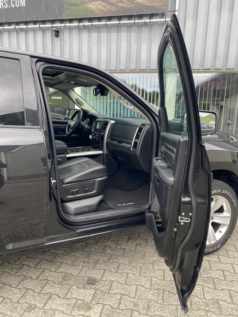 Dodge Ram Dodge Ram Sport Black 5.7 V8 4×4 LPG-3