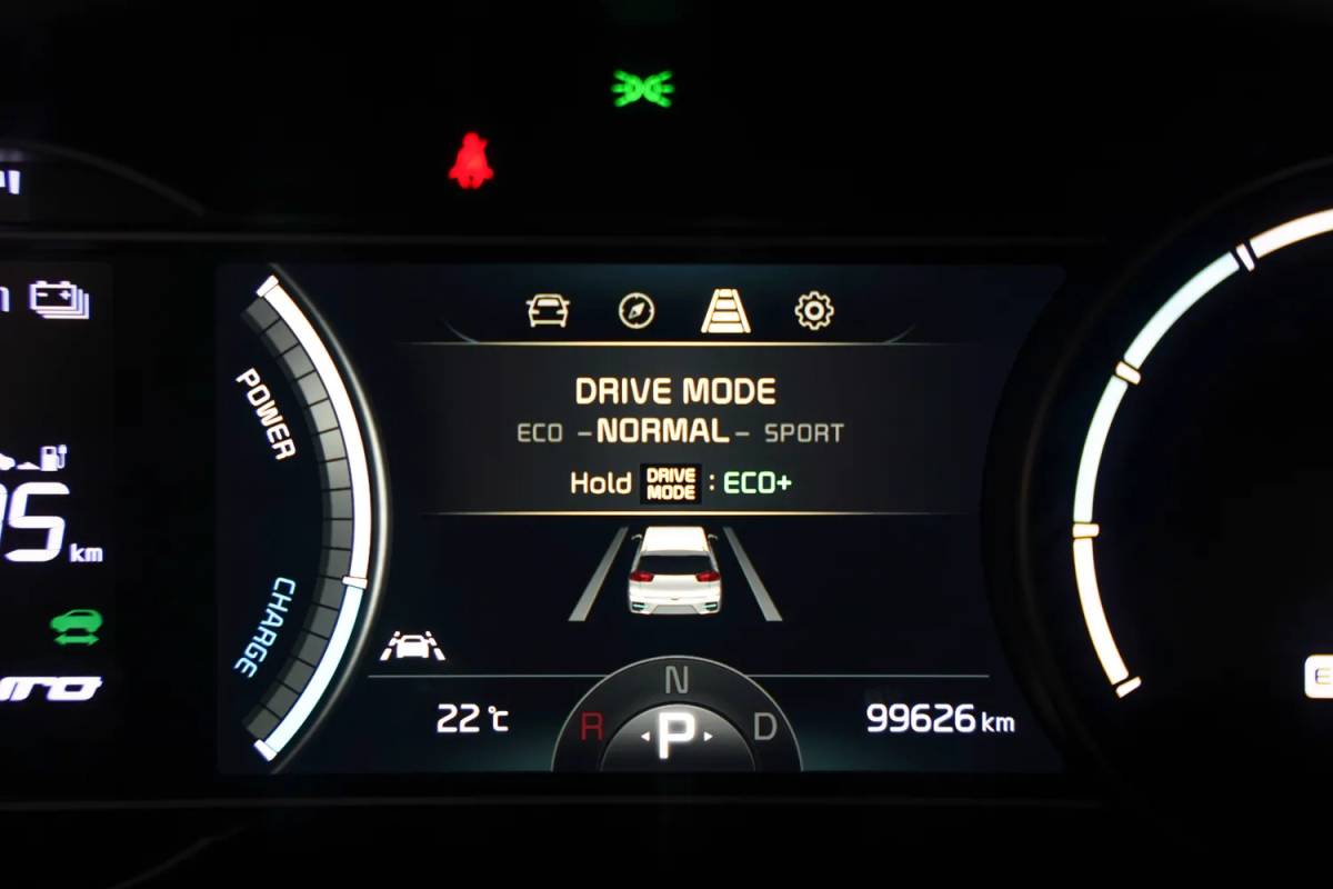 Kia e-Niro Kia e-Niro ExecutiveLine 64 kWh 3-fase [ Leder JBL Adapt.cruise LED ]