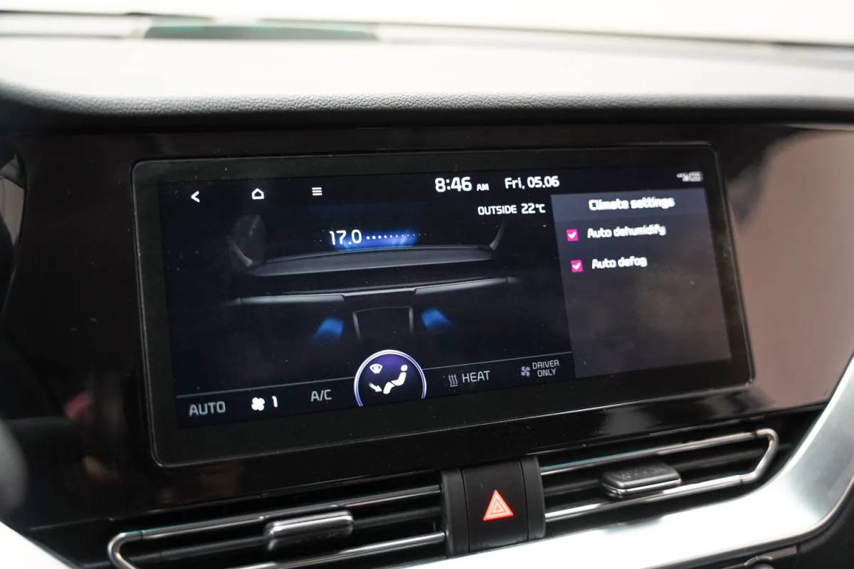 Kia e-Niro Kia e-Niro ExecutiveLine 64 kWh 3-fase [ Leder JBL Adapt.cruise LED ]