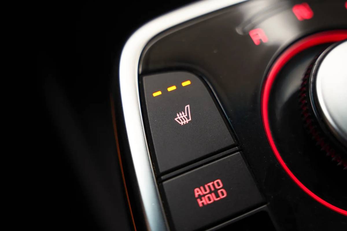 Kia e-Niro Kia e-Niro ExecutiveLine 64 kWh 3-fase [ Leder JBL Adapt.cruise LED ]