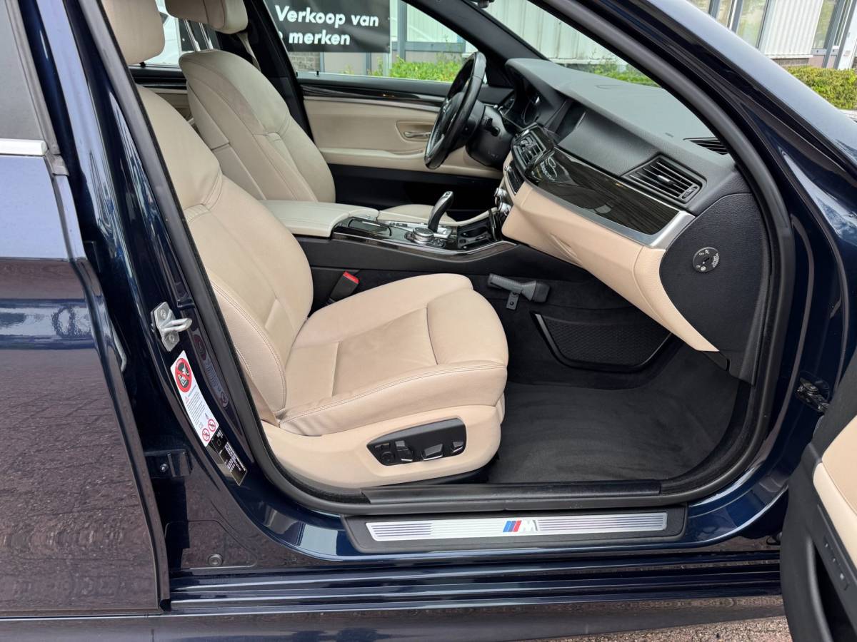 BMW 5 Serie BMW 5-serie 520i Executive M PAKKET!!