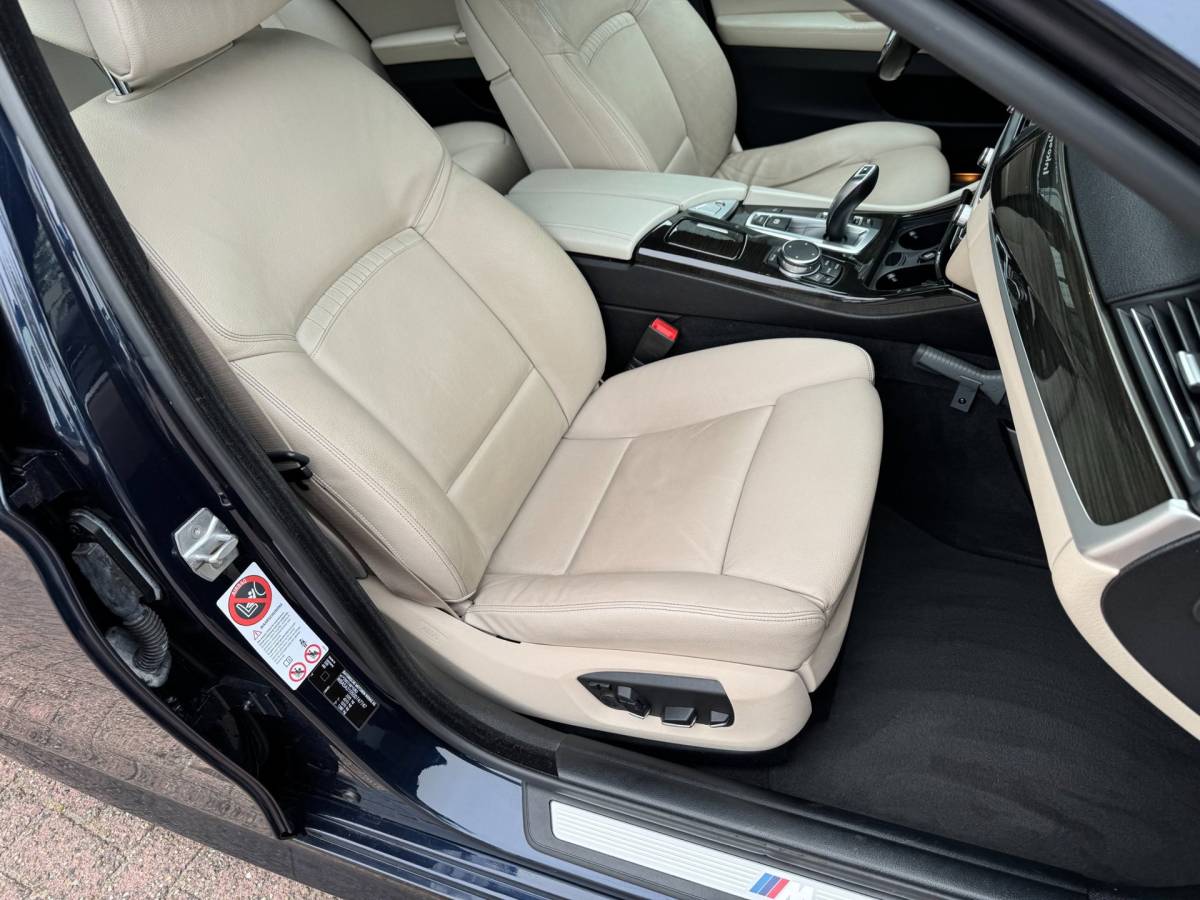 BMW 5 Serie BMW 5-serie 520i Executive M PAKKET!!