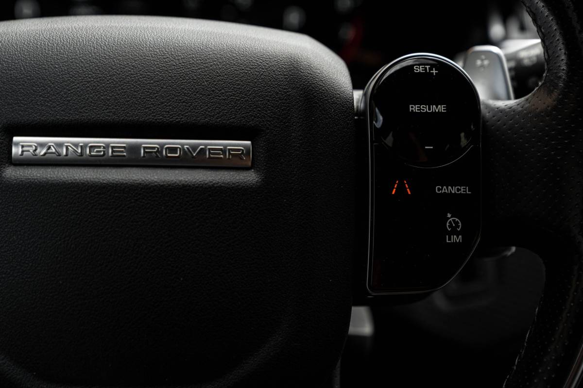 Land Rover Range Rover Velar Land Rover Range Rover Velar 2.0 P250 Turbo AWD R-Dynamic SE 250 PK Camera Meridian Keyless Stoel/stuurverw. 20”
