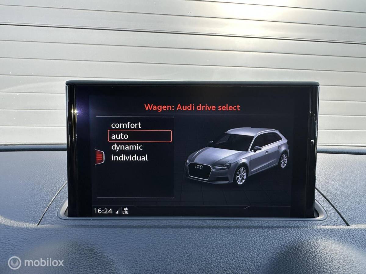 Audi A3 Audi A3 Sportback 1.0 TFSI Sport CLIMA*NAV*PDC*STOELVERW*ENZ
