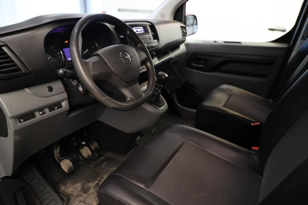 Opel Vivaro Opel Vivaro 1.5 CDTI L3H1 LANG IMPERIAAL