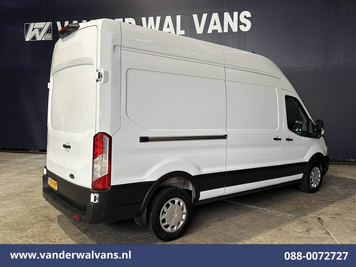 Ford Transit Ford Transit 2.0 TDCI 130pk L3H3 Euro6 Airco | Camera | Apple Carplay | Cruisecontrol Android Auto, Verwarmde Voorruit, Parkeersensoren, Bijrijdersbank