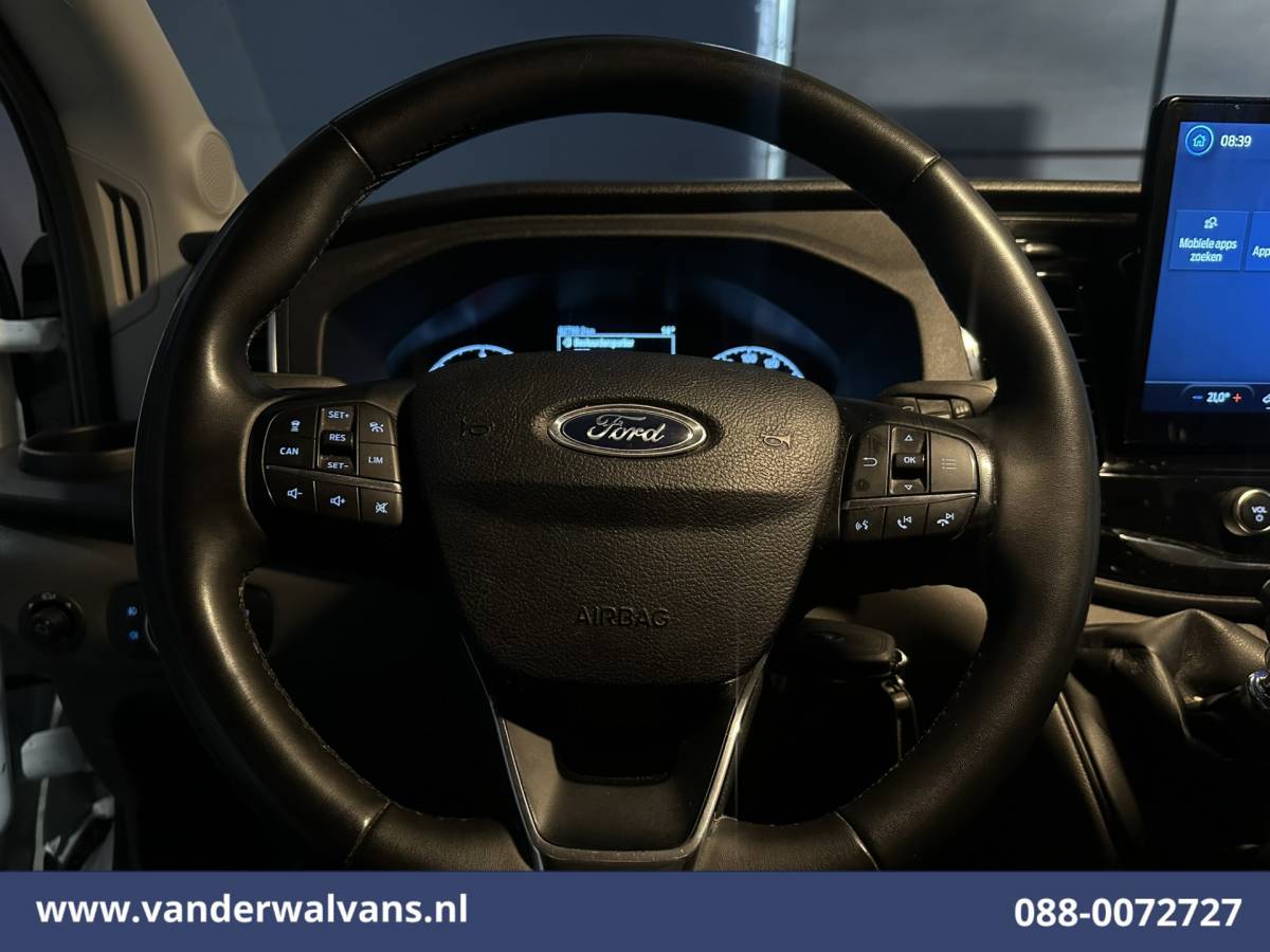 Ford Transit Ford Transit 2.0 TDCI 130pk L3H3 Euro6 Airco | Camera | Apple Carplay | Cruisecontrol Android Auto, Verwarmde Voorruit, Parkeersensoren, Bijrijdersbank
