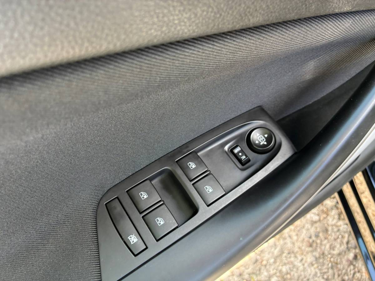 Opel Astra Opel Astra 1.2 Edition | 1e eigenaar + Navi + Camera + Airco nu € 10.975,-!!!