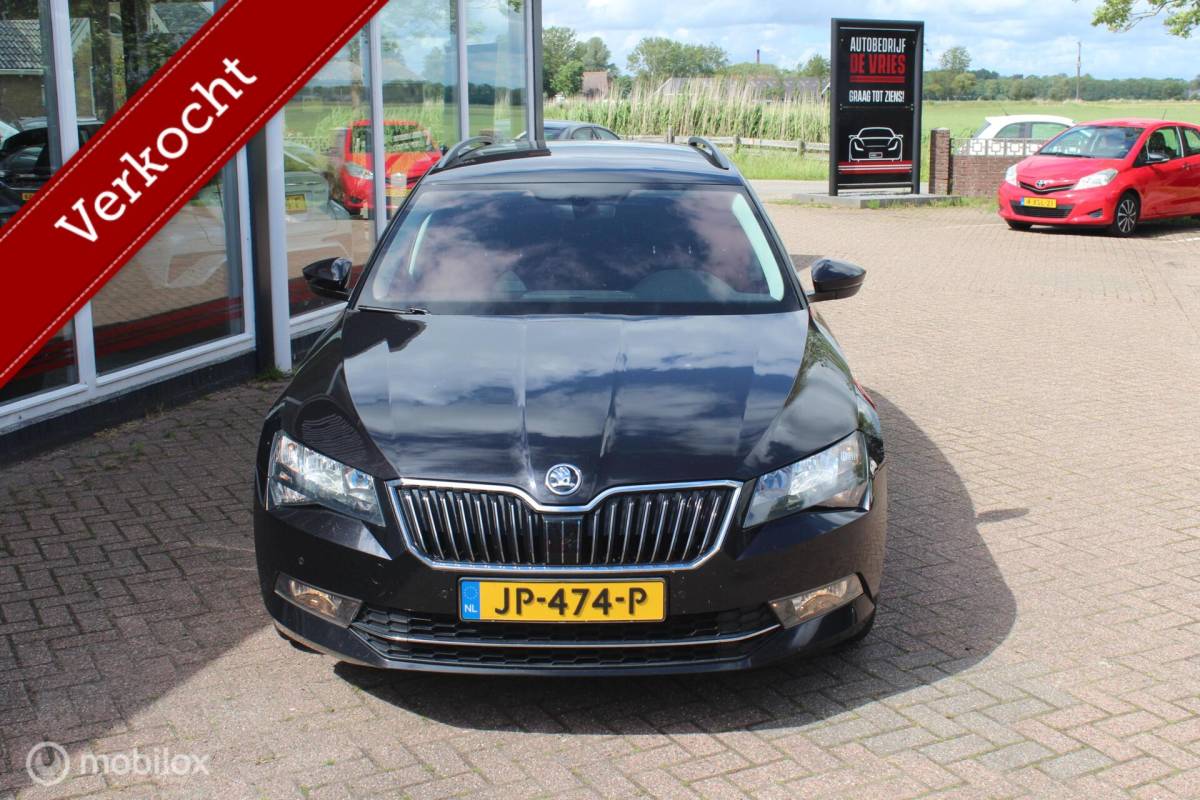 Škoda Superb Skoda Superb Combi 1.6 TDI Winterpakket/18Inch/Memory/Trekhaak