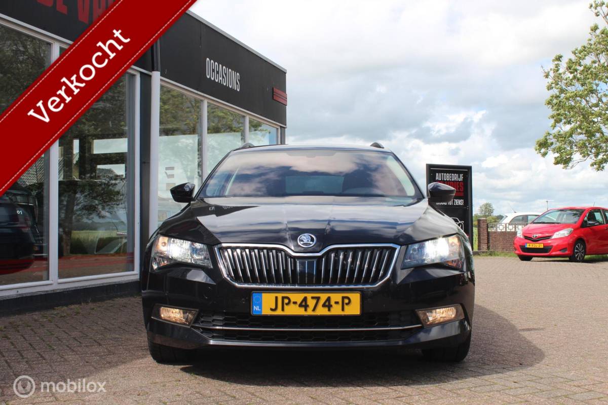 Škoda Superb Skoda Superb Combi 1.6 TDI Winterpakket/18Inch/Memory/Trekhaak
